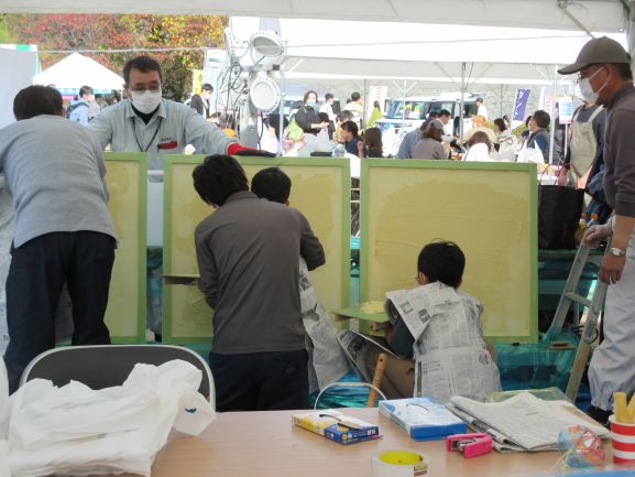 1日目壁塗り体験1