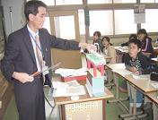 橋の歴史などを事前学習の画像
