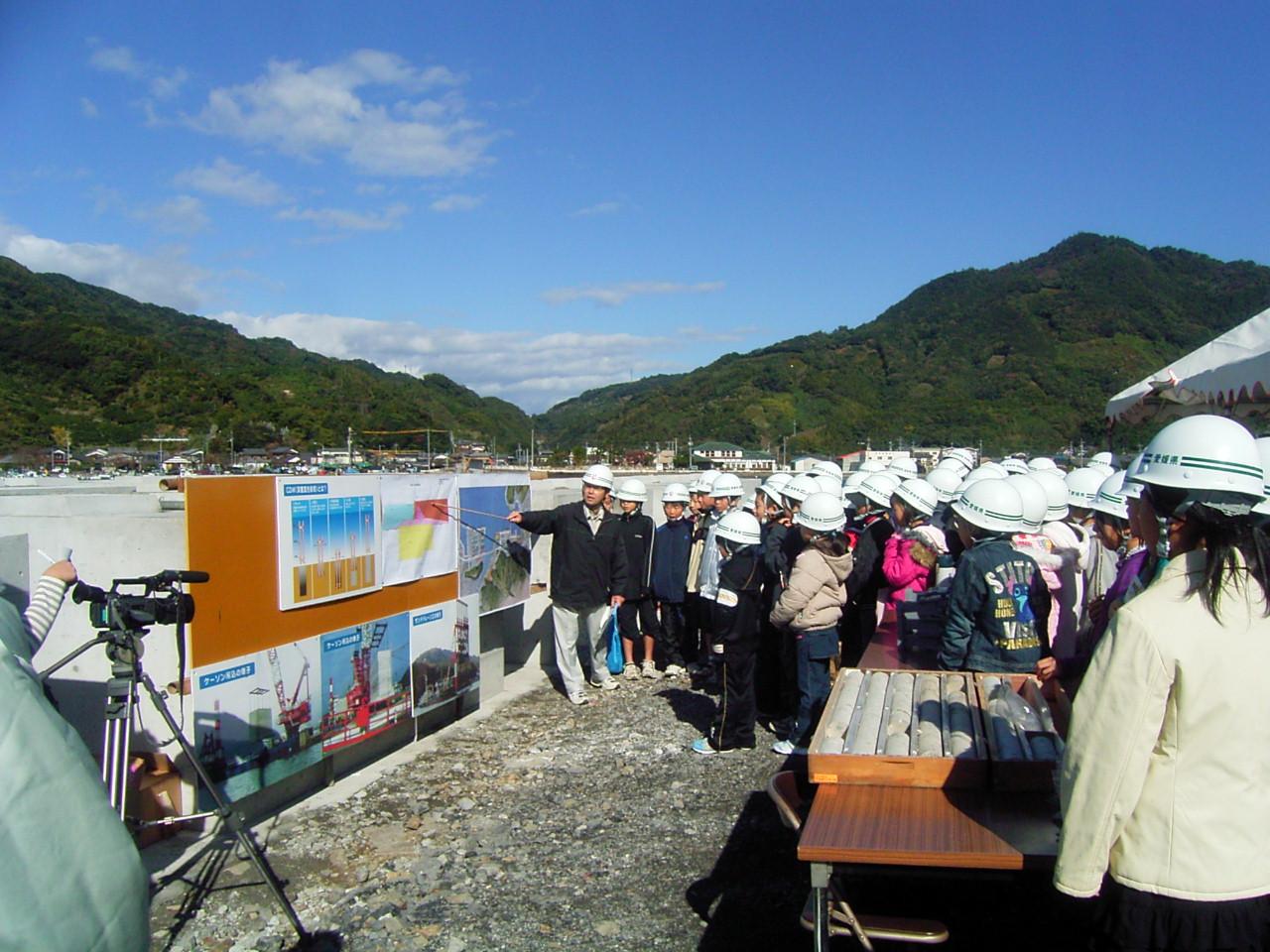 工事全体の概要を説明の画像