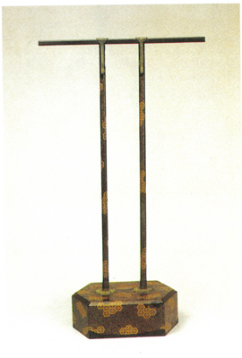 亀甲繋散蒔絵手巾掛の画像