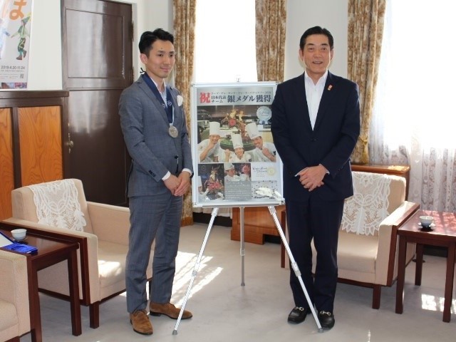 5月7日（火曜日）県出身のシェフ伊藤文明氏の訪問（県庁）の画像
