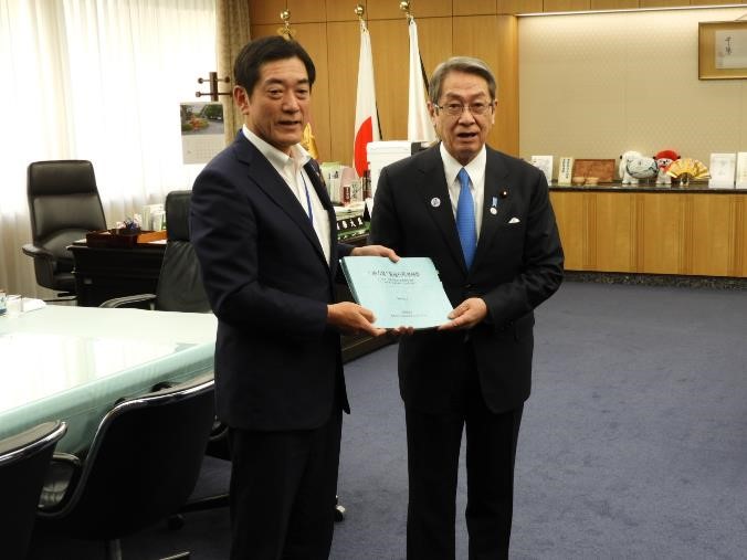 5月16日（木曜日）行政改革事例等を総務大臣へ報告（東京都）