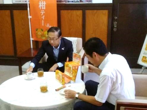 6月26日（水曜日）飲料製造販売会社の訪問（県産柑橘を使用した新商品の発売報告）（県庁）の画像