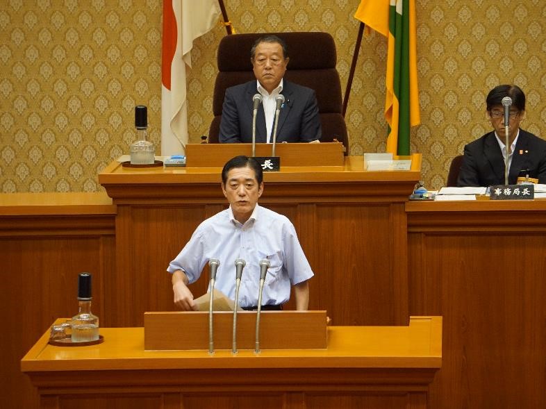 7月2日（火曜日）6月定例県議会閉会（県議会議事堂）の画像