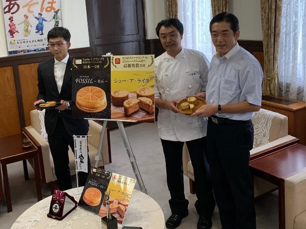 7月2日（火曜日）えひめスイーツコンテスト2018受賞作品の商品化報告会（県庁）の画像