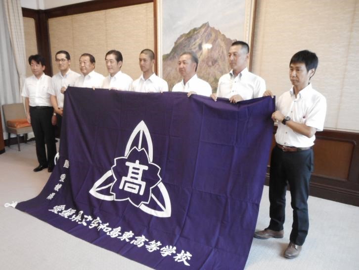 8月1日（木曜日）全国高等学校野球選手権大会出場校に対する県応援旗贈呈式（県庁）の画像