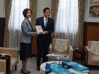 1月22日（水曜日）全日本空輸株式会社からの災害義援金贈呈式（県庁）の画像