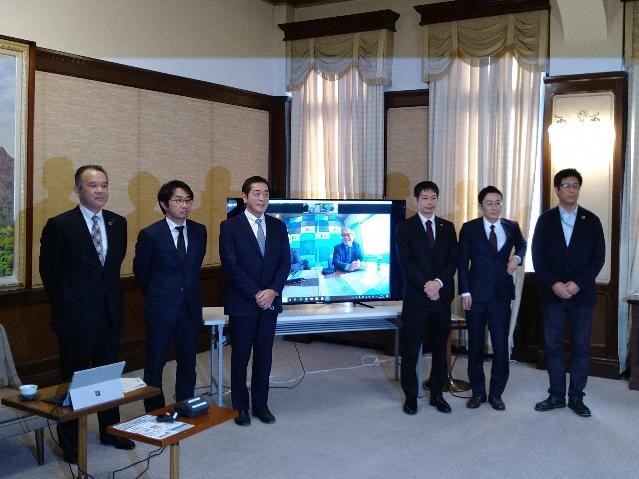 12月8日（火曜日）愛媛県デジタルデータソリューション協会会長、コンサルティング会社社長らの訪問（県庁）の画像