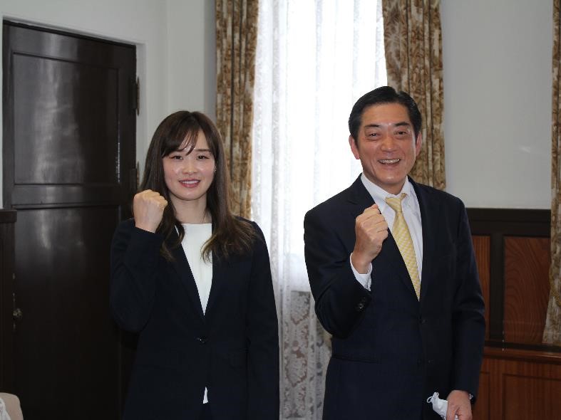 3月29日（月曜日）県スポーツ専門員　郷亜里砂氏の訪問（県庁）の画像
