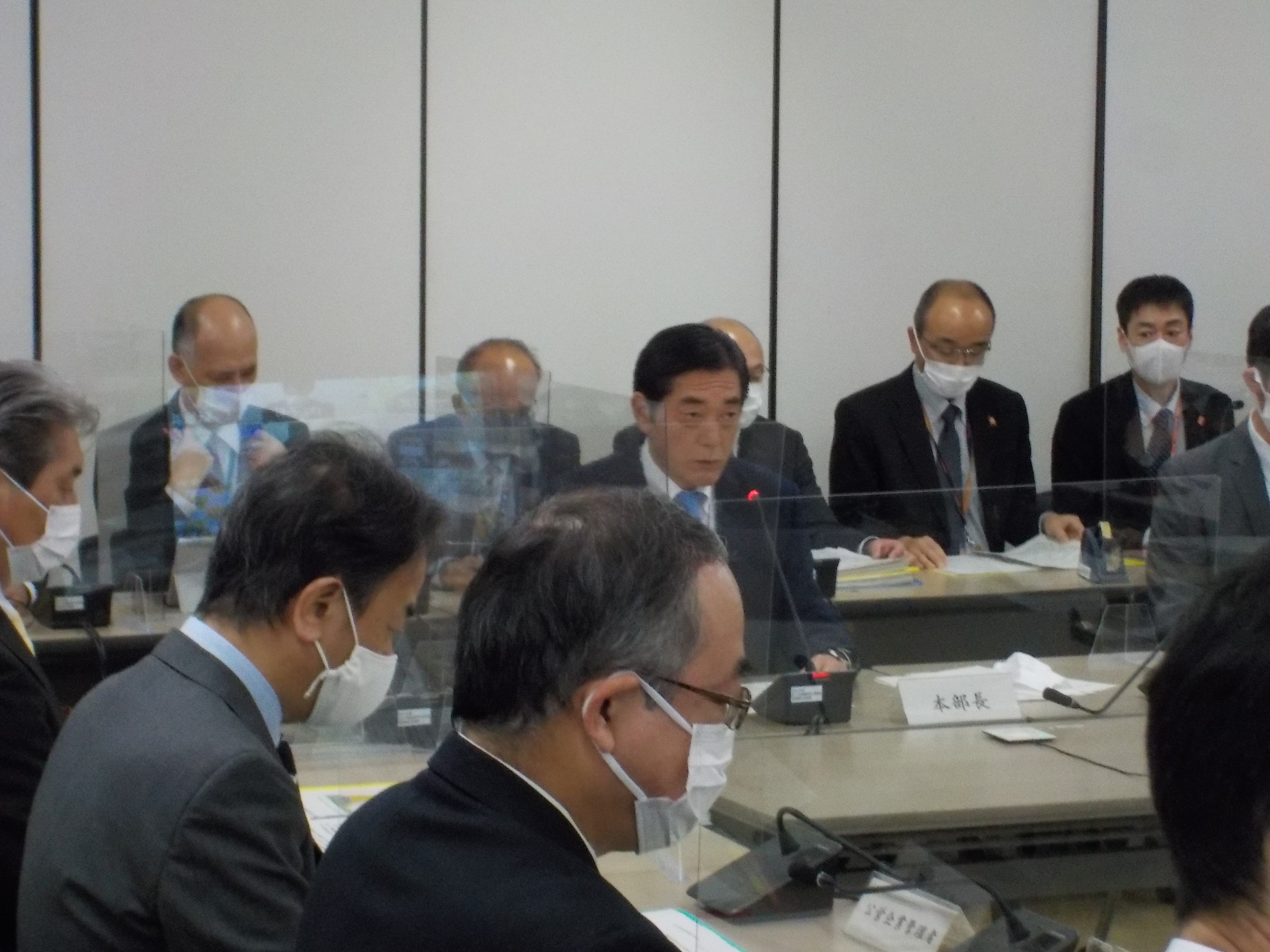 3月30日（火曜日）県・20市町合同新型コロナウイルス感染症対策本部会議（テレビ会議）（県庁）の画像