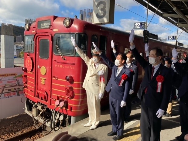 12月27日（月曜日）観光列車「伊予灘ものがたりラストラン」記念式典（松山市）