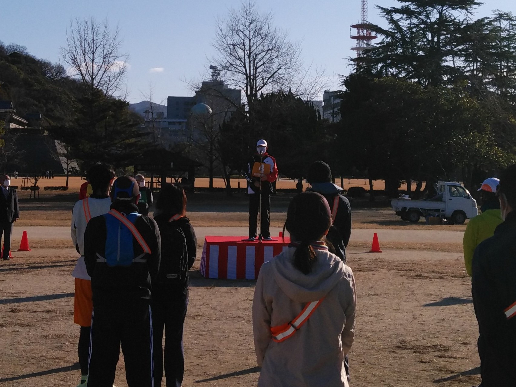 1月1日（土曜日）新春城山登山マラソン大会開会式（松山市）の画像