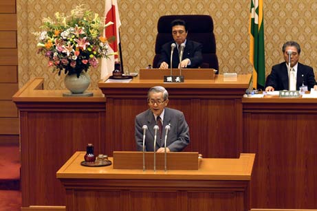 7月11日（金曜日）6月定例県議会閉会（議事堂）の画像