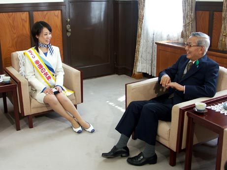 5月23日（月曜日）宝くじ幸運の女神の表敬訪問（県庁）