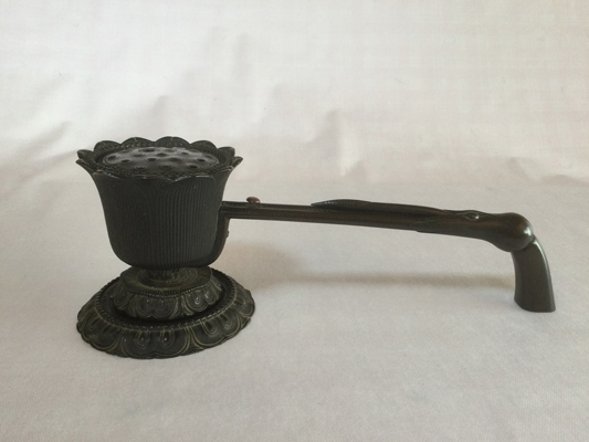 銅柄香炉の画像