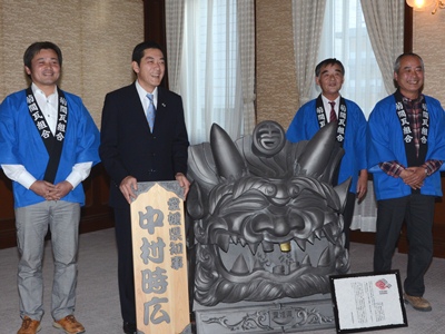 11月29日（金曜日）菊間町窯業協同組合の訪問（「笑う鬼瓦」県庁展示の報告）（県庁）の画像