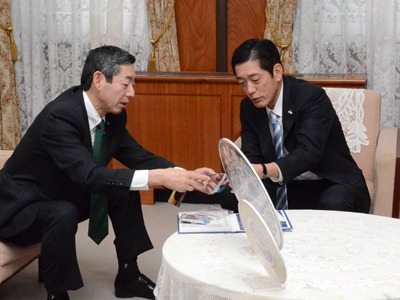 3月6日（金曜日）独立行政法人造幣局理事長の訪問（県庁）
