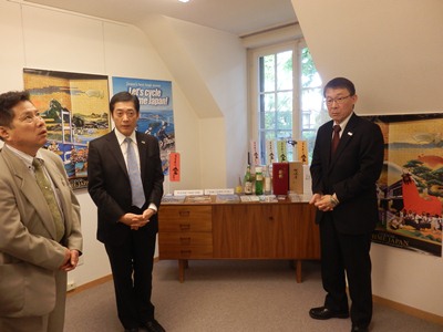 5月3日（土曜日）（現地5月2日）在スイス日本国大使館 広報文化センター視察（スイス）の画像