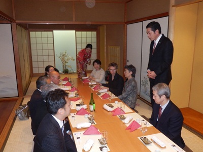 5月4日（日曜日）（現地5月3日）現地愛媛県関係者等との意見交換会（スイス）の画像