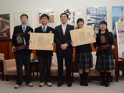 4月15日（水曜日）愛顔のえひめ知事表彰式（県庁）の画像