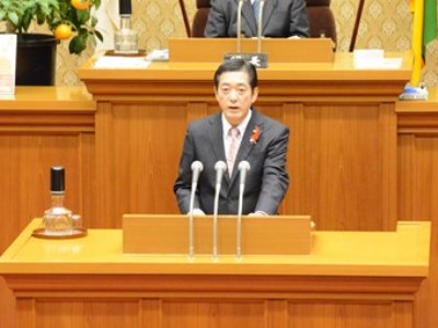 12月11日（金曜日）12月定例県議会閉会（県議会議事堂）の画像