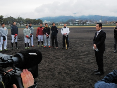 2月23日（火曜日）愛媛マンダリンパイレーツ監督・選手ら激励（松山市内）の画像