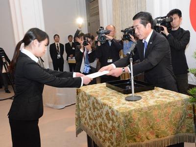 4月1日（金曜日）新規採用職員辞令交付式（県庁）の画像