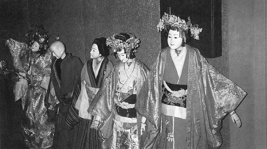 伊予源之丞人形頭、衣裳道具一式の画像