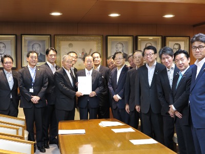7月6日（木曜日）四国新幹線導入に関する要望活動（自民党二階幹事長）（東京都）の画像