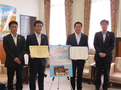 7月12日（水曜日）あったか愛媛NPO応援基金への寄附に伴う感謝状贈呈式（県庁）の画像
