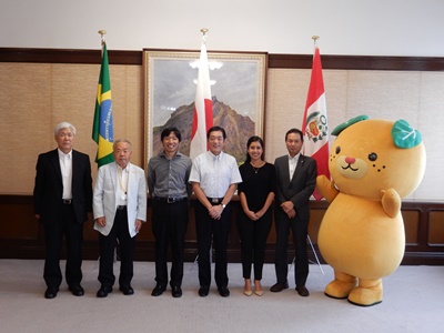 7月12日（水曜日）ブラジル及びペルーからの愛媛県海外技術研修員らの訪問（県庁）の画像