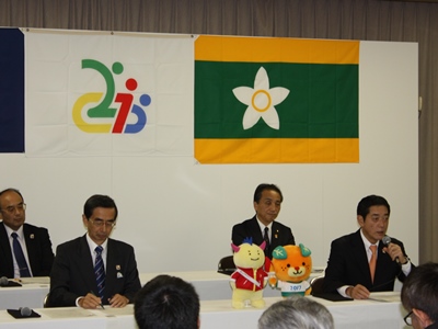 10月30日（月曜日）愛顔つなぐえひめ大会閉会後共同記者会見（県総合運動公園）の画像