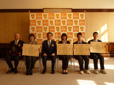 2月8日（木曜日）愛顔のえひめ知事表彰式（県庁）の画像