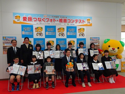 2月8日（木曜日）愛顔つなぐフォト・絵画コンテスト表彰式（県美術館）の画像
