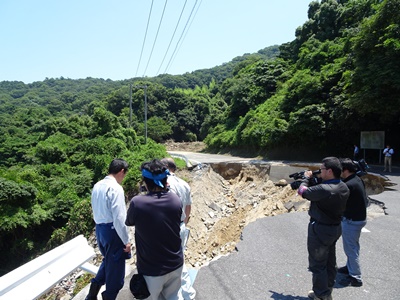 7月15日（日曜日）平成30年7月豪雨災害に係る被災地視察（今治市）