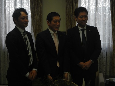 1月23日（水曜日）水産会社の訪問（カカオポリフェノールを与えた養殖ブリ「チョコブリ」の販売報告）（県庁）の画像
