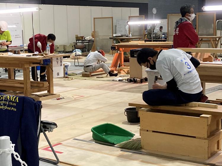 藤田選手(建具職種)の画像