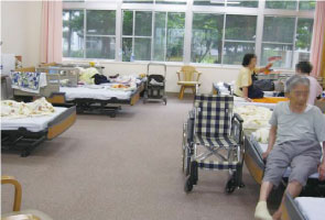 すばやく福祉避難所を設置することで関連死などを防ぎますの画像1