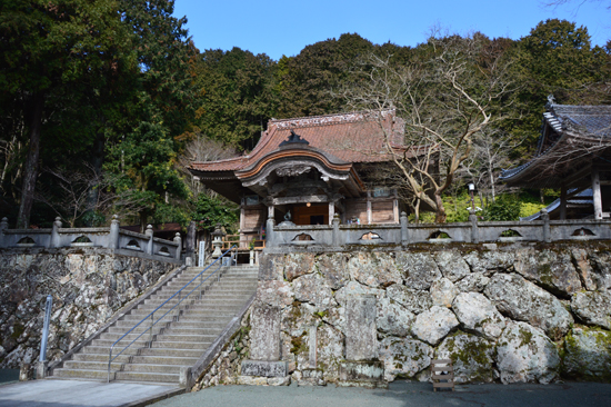 伊予遍路道(明石寺境内)の画像1