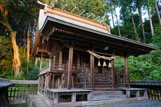 三島神社本殿の画像1