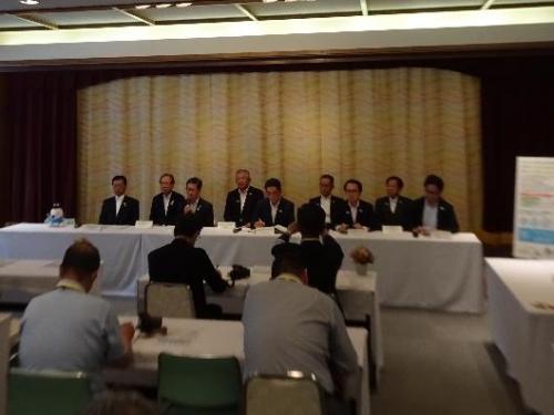 6月4日（火曜日）四国新幹線整備促進期成会の四国の新幹線早期実現に向けた署名活動の開始に関する記者発表会（高知県）