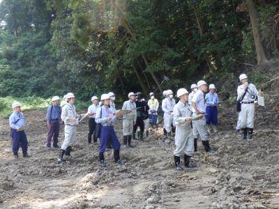 (2)現地確認（斜面下部）