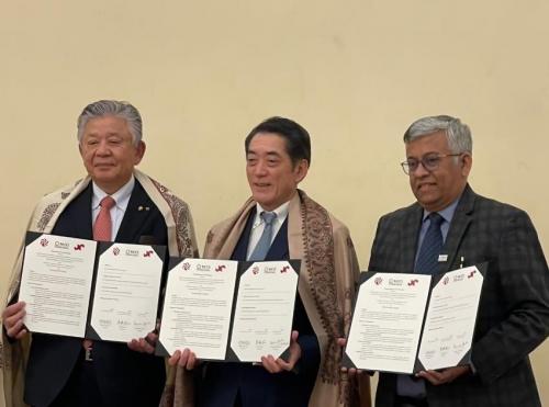 2月4日（火曜日）(現地時間)マドラス商工会議所及び愛媛県商工会議所連合会との経済交流に関する覚書調印式（インド）