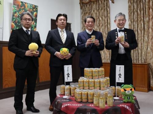 2月18日（火曜日）大手スーパーほかの訪問（県産柑橘を使用した商品の販売報告）（県庁）