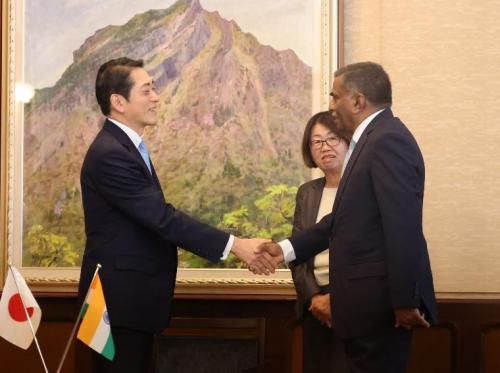 3月3日（月曜日）インド共和国の複合企業代表者らの訪問（県庁）