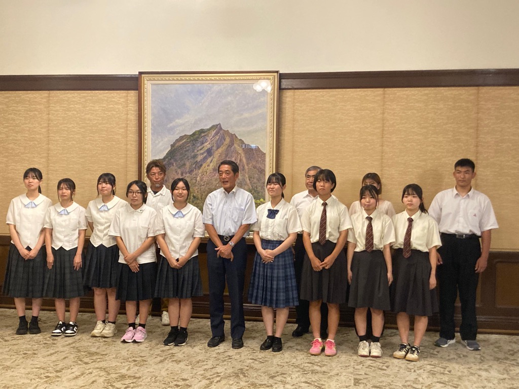 表敬訪問の様子①