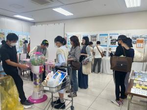 愛媛の3Rフェアに参加した多くの人