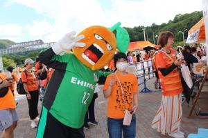 伊予柑太くん、ファンサ満点です