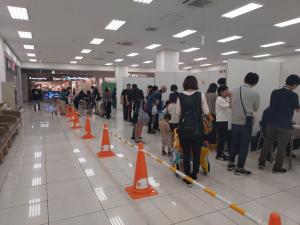 愛媛の３Rフェアに参加した多くの人