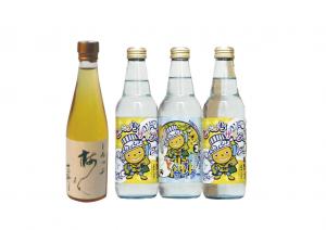 とべっちサイダー3本と七折小梅シロップ1本